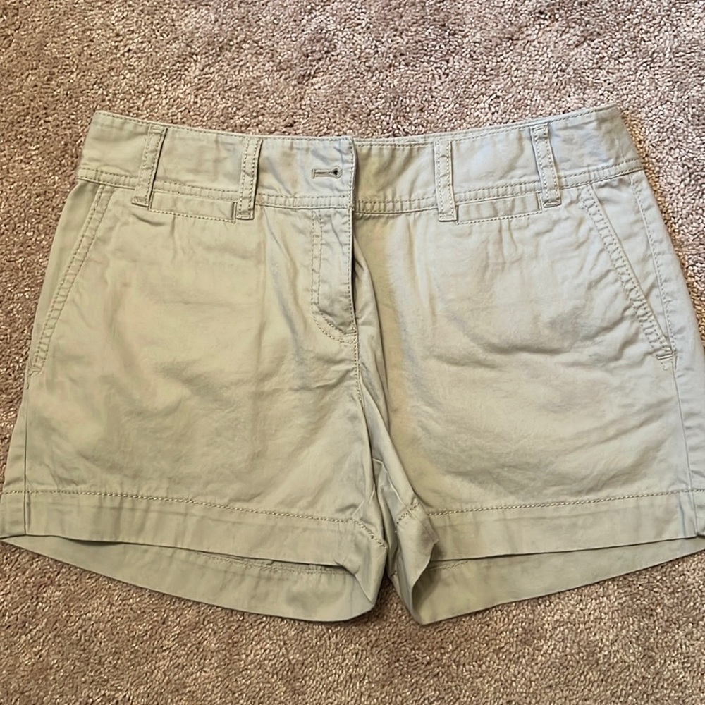 Ann Taylor LOFT khaki shorts